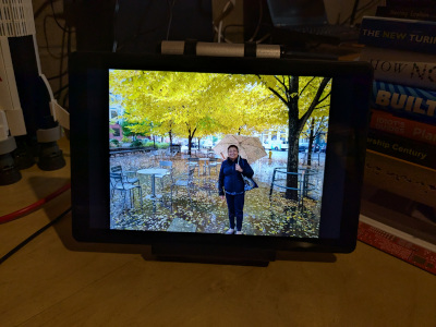 Tablet converted to digital photo frame